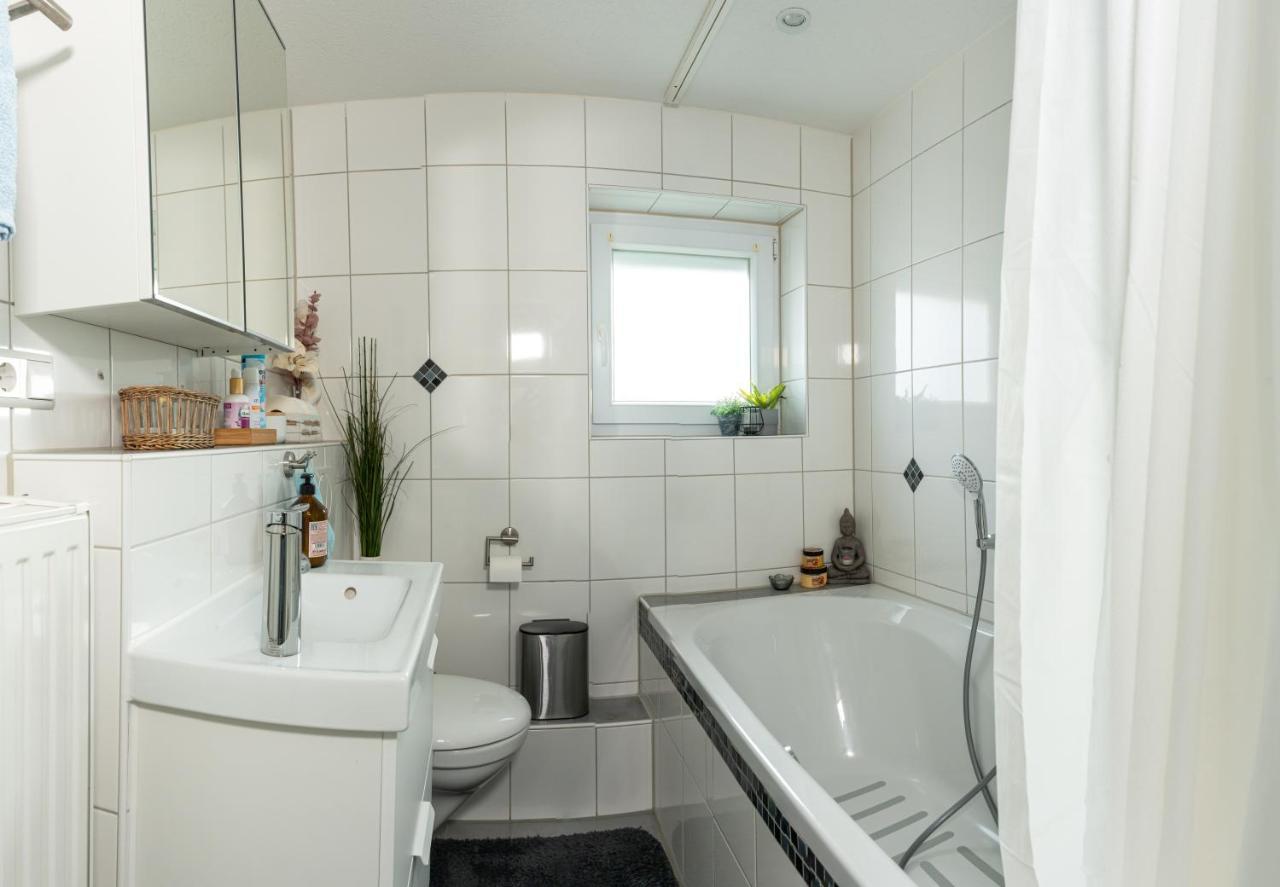 #2 Grosses Zimmer Mit Pool Und Garten Memmingen Luaran gambar